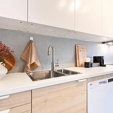 Διαμέρισμα Charming Garden By Se