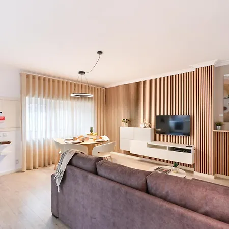 דירה Charming Garden By Se *